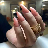 کاشت ناخن در اصفهان، دیزاین خاص و ترند۲۰۲۵|خدمات آرایشگری و زیبایی|اصفهان, درب کوشک|دیوار