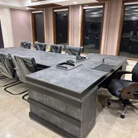 میز مدیریت با کنفرانس شادو