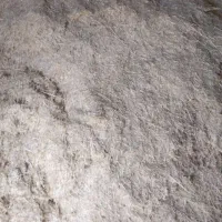 کاه زرد پارسال داخل انبار