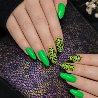 کاشت ناخن کاشت مژه پرسینگ