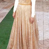 لباس مجلسی|لباس|سبزوار, قصبه شرقی|دیوار