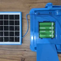 انواع پروژکتور سیارشارژی و پاور بانک خورشیدی