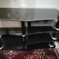 میز تلویزیون شیشه ای با فلز آلومنیوم