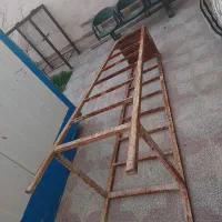 فروش چهار پایه فلزی و موتور جوش ۲۰۰ آمپر و صندلی