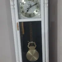 ساعت  ایستاده سالم و زیبا ،،کامل سالمه