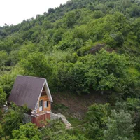 اجاره روزانه کلبه سوئیسی|اجارهٔ کوتاه‌مدت آپارتمان و سوئیت|املش, |دیوار