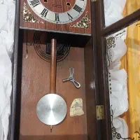 ساعت دیواری قدیمی