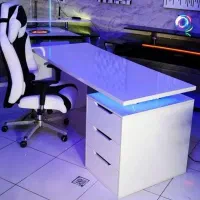 میز کامپیوتر گیمی