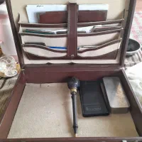 یک عددچمدان قدیمی خیلی سالم