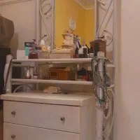 میز آرایش . آینه کنسول