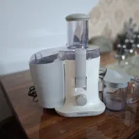 ابمیوه گیری و چرخ گوشت کنوود