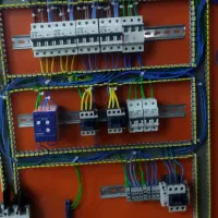 برقکار صنعتی و خانگی