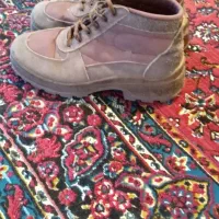 پوتین یا کفش کار جنس اصل فقط یک بار پوشیده شده|کیف، کفش، کمربند|رشت, لاکان|دیوار