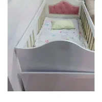 تخت حفاظ دار کودک