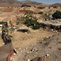 یک قطعه زمین با اصل و نصب  ۳۵۰متر