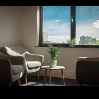 استخدام روانشناس و کاردرمانگر