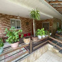 خانه ویلایی بهمراه یک کلبه سویسی
