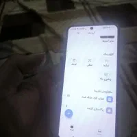 گوشی شیامیی|موبایل|ری, شهادت|دیوار