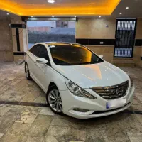 سوناتا YF 2013