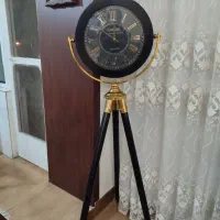ساعت ایستاده