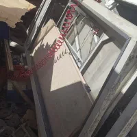 درب المینیوم|مصالح و تجهیزات ساختمان|بروجن, |دیوار