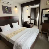 تور هوایی لحظه آخری مشهد|تور و چارتر|تهران, نصرت|دیوار