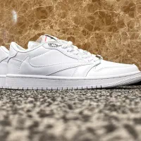 کتونی برند نایک جردن ۱ تراویس تمام سفید