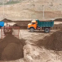 کود حیوانی و خاک باغچه