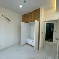 آپارتمان ۸۰ متری با پارکینگ اختصاصی و آسانسور