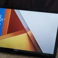 تبلت پوکو پد به همراه کیبود بلوتوثی