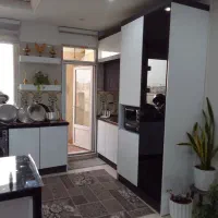 واحد سنددار 121متری با پارکینگ