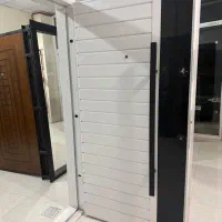 درب فلز شیشه سفید و مشکی فلز قیمت 26 میلیون