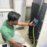 تعمیرات انواع یخچال فریزر خانگی و فروشگاهی