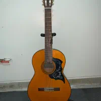 گیتار یاماها c70