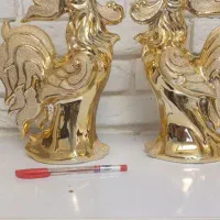 مجسمه خروس طلایی