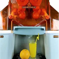 آبمیوه گیری مناسب مغازه و کافه