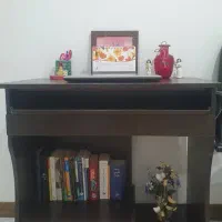 میز تحریر و صندلی در حد نو|میز تحریر و کامپیوتر|هشتگرد, فاز ۳ مهستان|دیوار