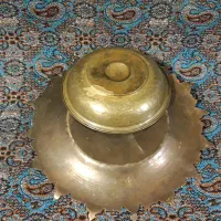 بشقاب و پیاله برنجی کهنه|کلکسیون اشیاء عتیقه|کرمان, |دیوار