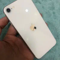 ایفون se2020در حد و پک اصلی