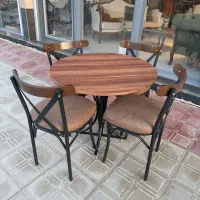 غذا خوری ۴ نفره