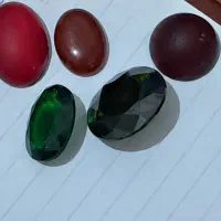 نگین های قیمتی