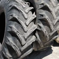 لاستیک تراکتور ۴ سیلندر