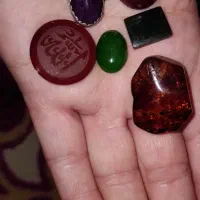 زمردیشم کهرباعقیق نشان اماتیس گردنی