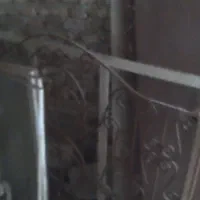 پنجره آهنی با حفاظ