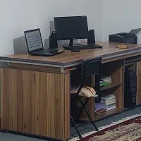 میز کامپیوتر و اداری