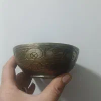 وسایل قدیمی کشکول وکاسه‌ وغیره.