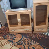 تلویزیون پاناسونیک در حد نو به همراه میز تلویزیون.