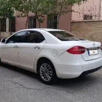 جک J5 مدل 1394 در حد صفر