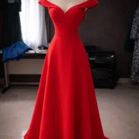 لباس یقه قایقی