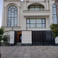 عمارت مجلل/تاپ لوکیشن/ویلایی